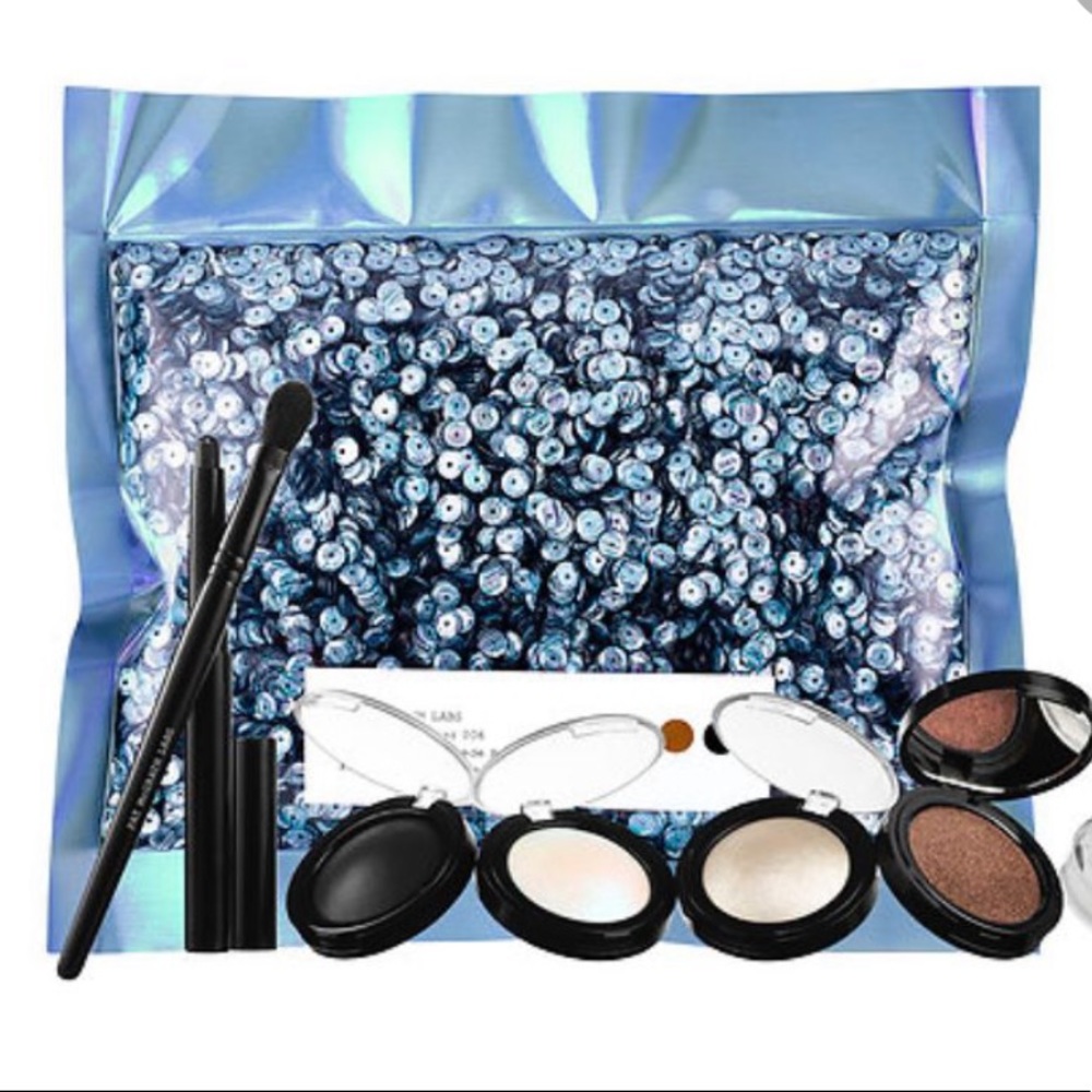 Pat McGrath Dark Star 006 in Ultrasuede Brown